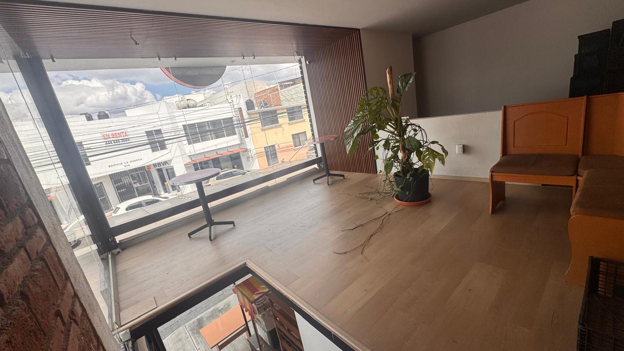 LOCAL COMERCIAL en RENTA en COLONIA TEQUISQUIAPAN, SAN LUIS POTOSÍ — AV. NICOLÁS ZAPATA (CERCA DE CALLE AVANZADA), SLP.