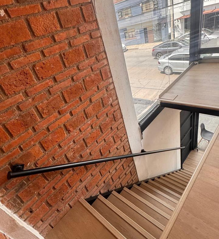 LOCAL COMERCIAL en RENTA en COLONIA TEQUISQUIAPAN, SAN LUIS POTOSÍ — AV. NICOLÁS ZAPATA (CERCA DE CALLE AVANZADA), SLP.