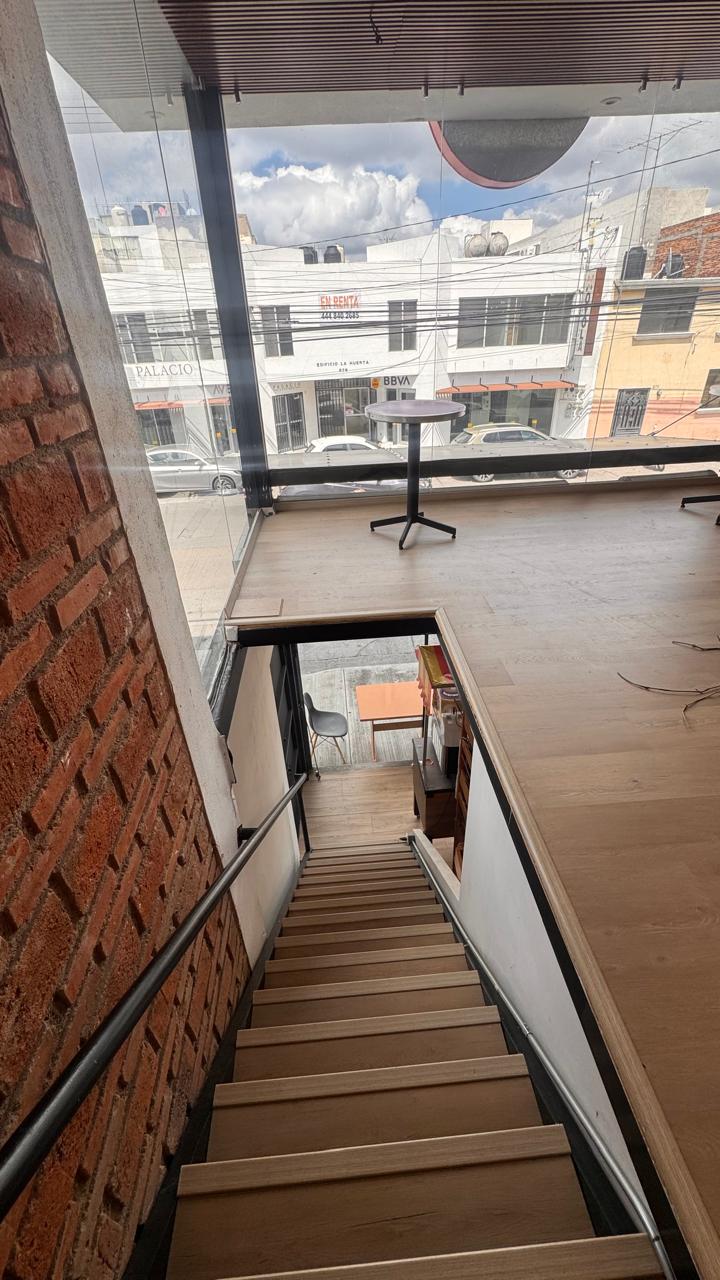 LOCAL COMERCIAL en RENTA en COLONIA TEQUISQUIAPAN, SAN LUIS POTOSÍ — AV. NICOLÁS ZAPATA (CERCA DE CALLE AVANZADA), SLP.